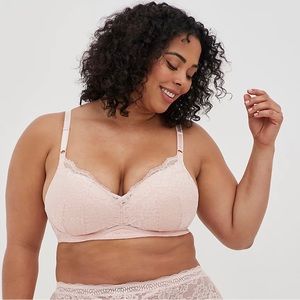 TORRID Wireless Pink Lace Bra Size 48 C